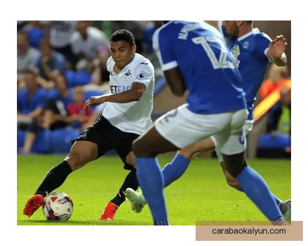 阿尔巴巴在职业生涯中表现稳健，成为足坛备受关注的后卫球员